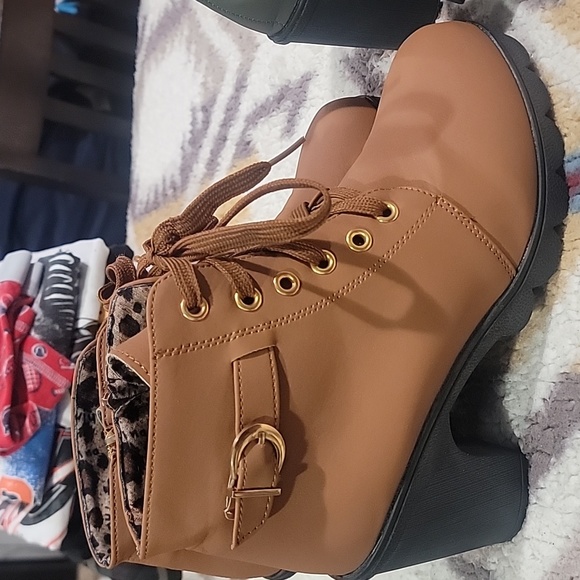 Booties - Picture 4 of 8